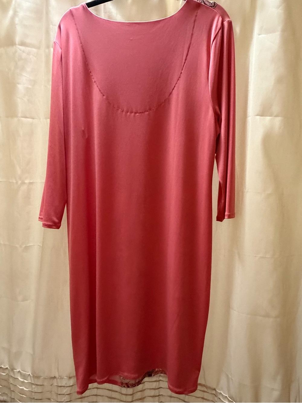 Dress - Picture 3 of 3